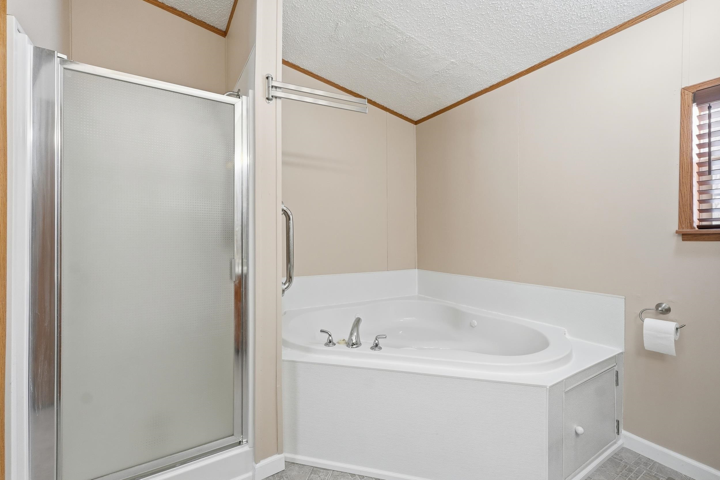 6517 South Meridian Road Pleasant Lake, IN 46779 - Photo 23 of 35