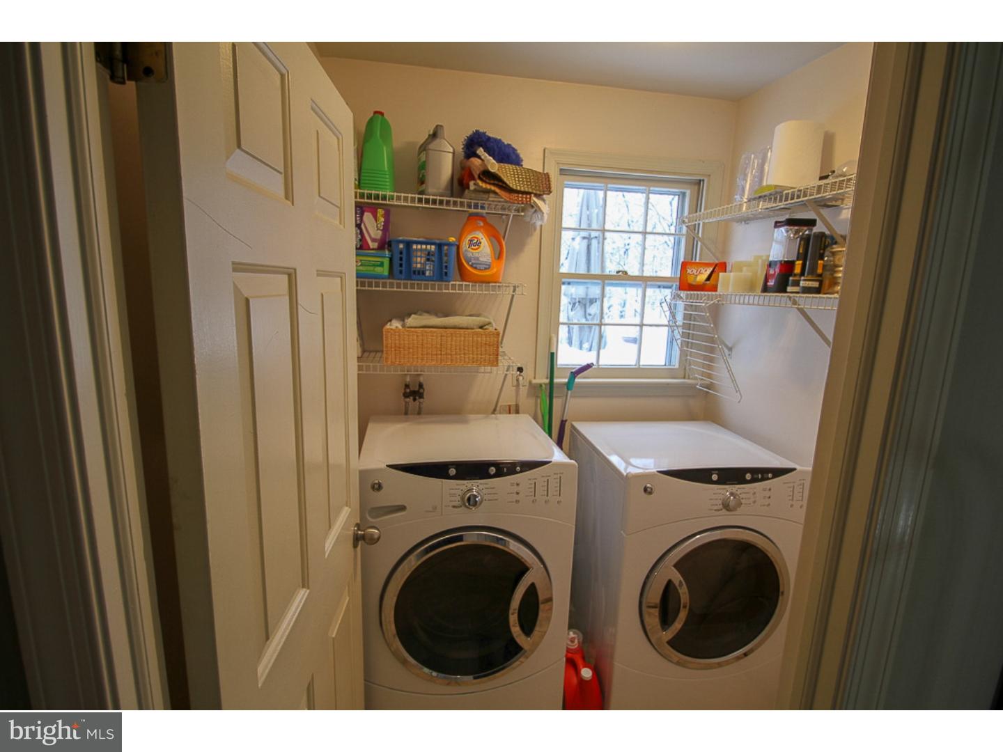 565 Hughes Road Wayne, PA 19087 - Photo 13 of 25 Laundry Room