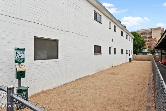 a view of a house with street