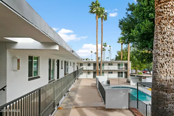 $4,750,000 | 2014 West Berridge Lane, Phoenix, AZ 85015