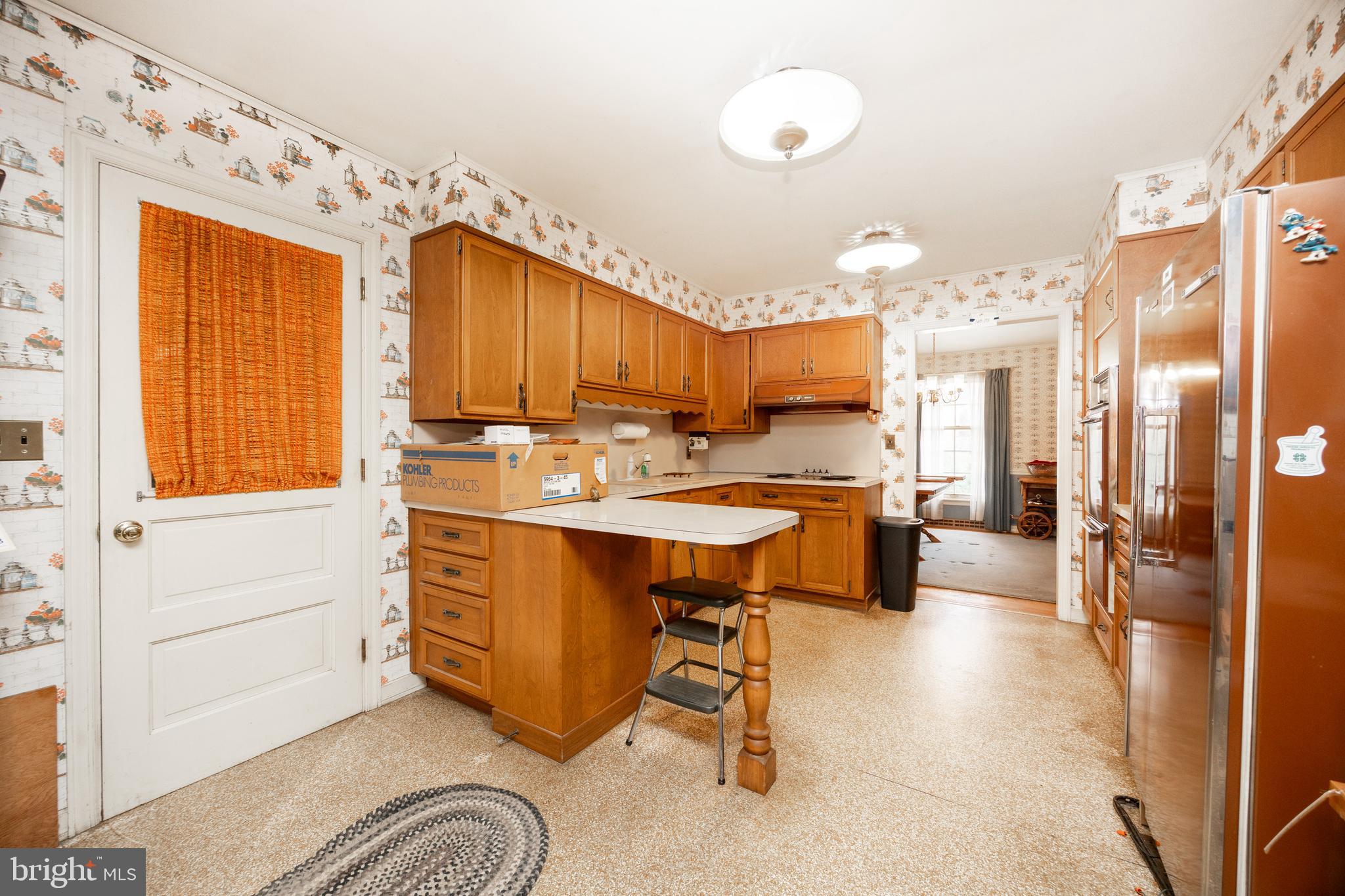 1831 Highpoint Road Coopersburg, PA 18036 - Photo 6 of 35 Kitchen into Dining Room and Family Room