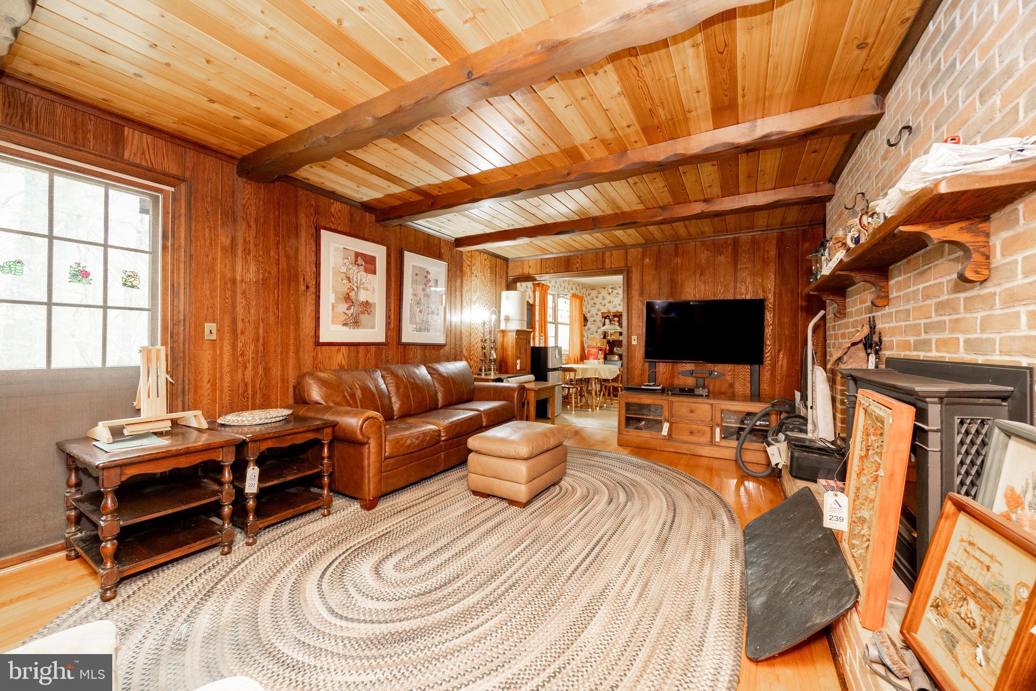 1831 Highpoint Road Coopersburg, PA 18036 - Photo 10 of 35 Custom tongue and groove woodworking