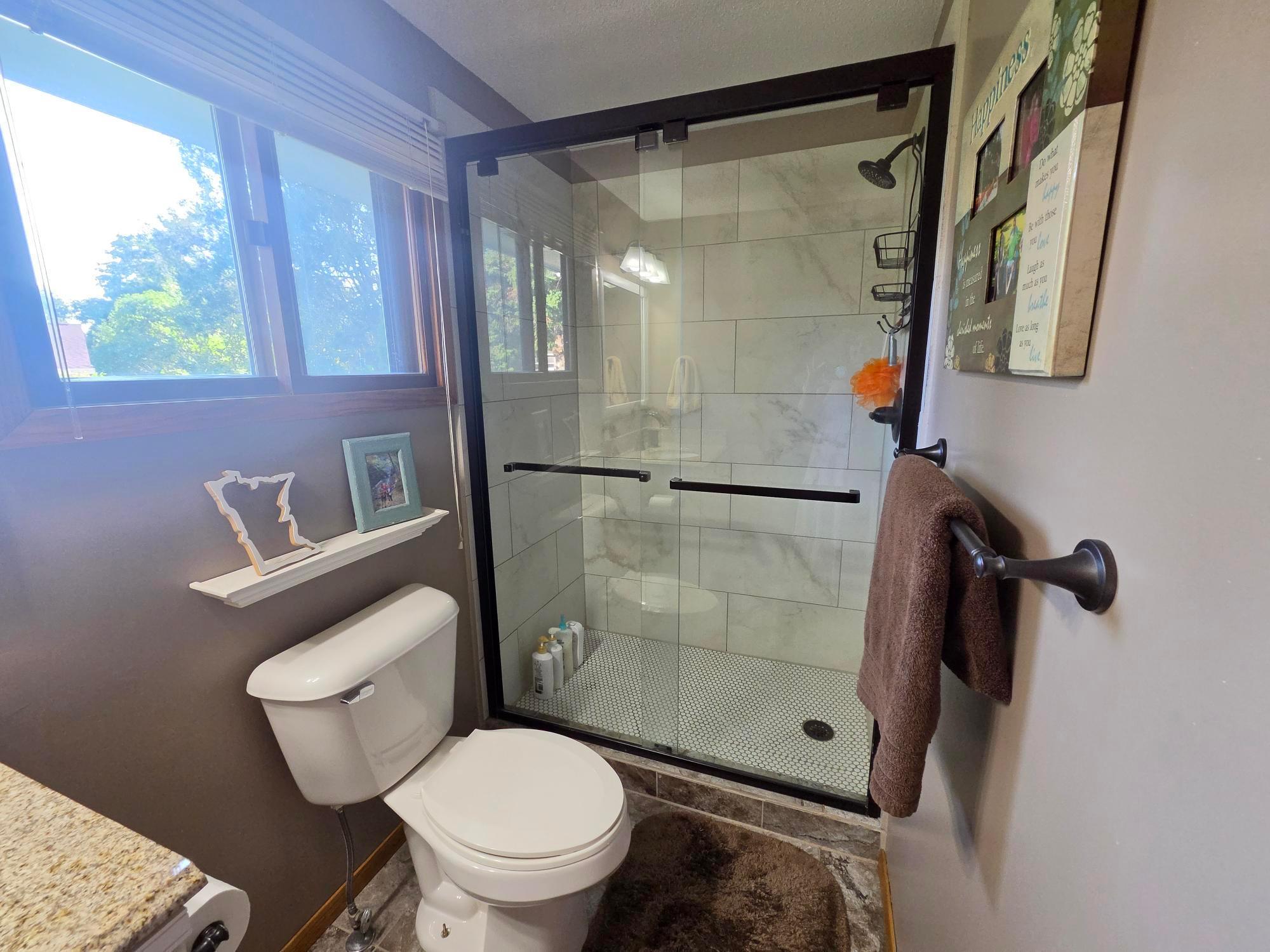 1202 Martin Road Albert Lea, MN 56007 - Photo 25 of 32
