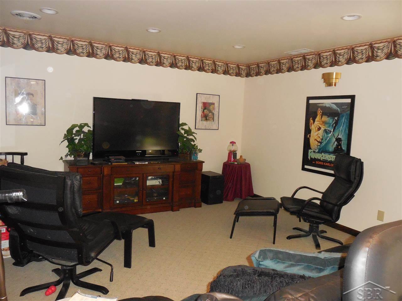 6239 Sanilac Road Vassar, MI 48768 - Photo 16 of 30 31239602-15.JPG