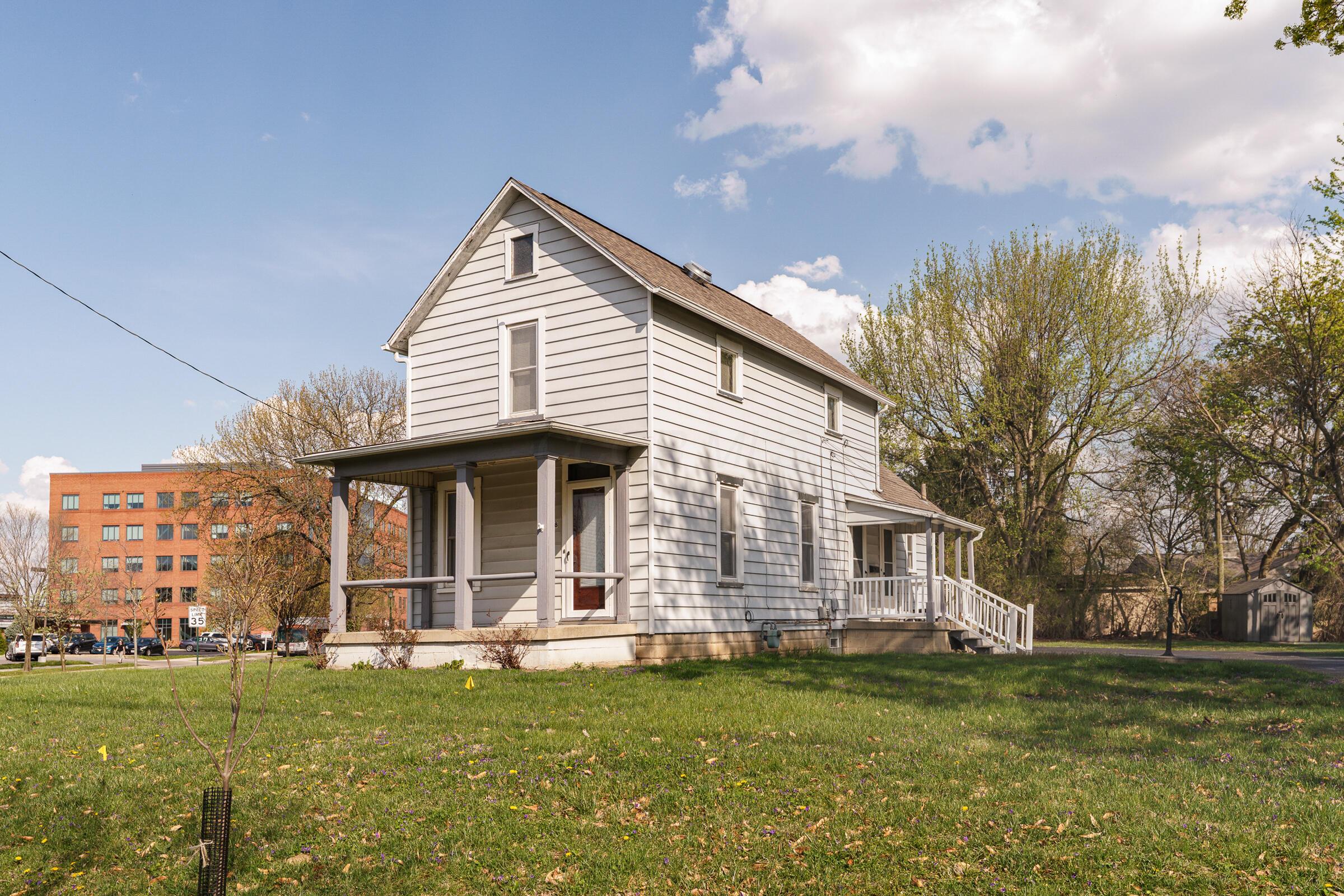 3068 Tremont Road Columbus, OH 43221 - Photo 3 of 23 3068 Tremont Rd