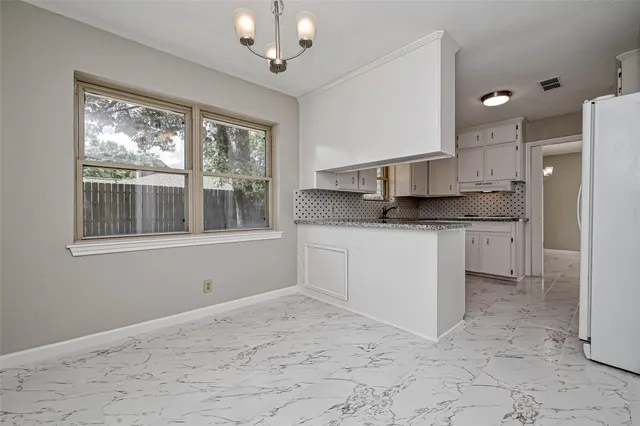 $2,000 | 26414 Maplewood Drive, Oak Ridge North, TX 77386