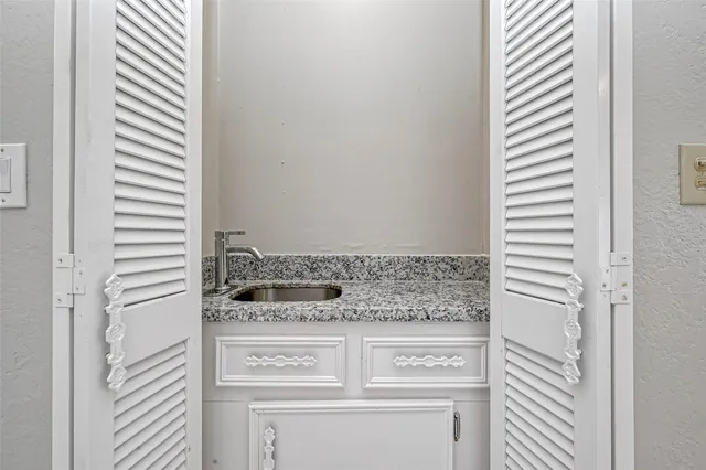 $2,000 | 26414 Maplewood Drive, Oak Ridge North, TX 77386