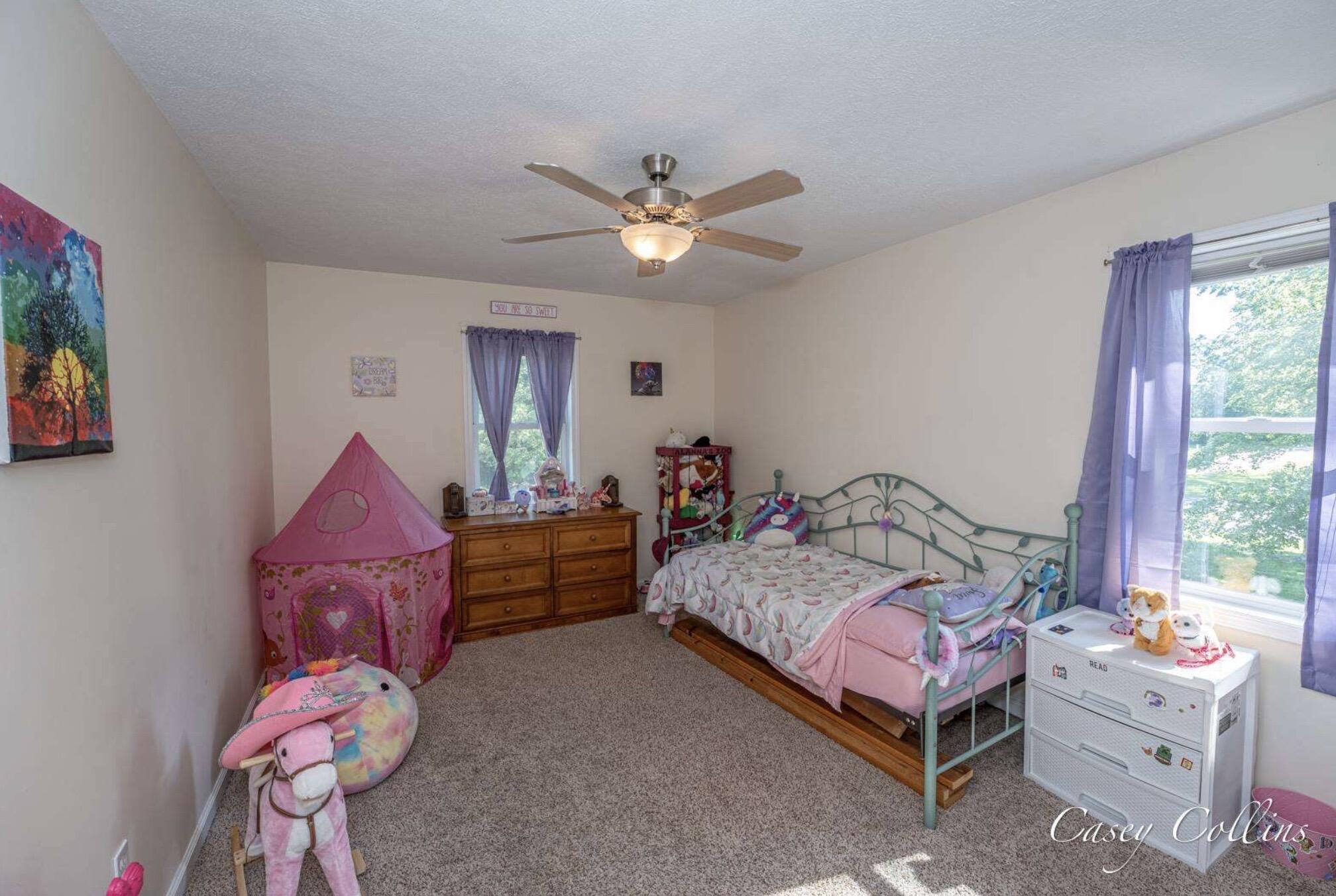 1811 Jefferson Road Otsego, MI 49078 - Photo 33 of 39 Upper bed