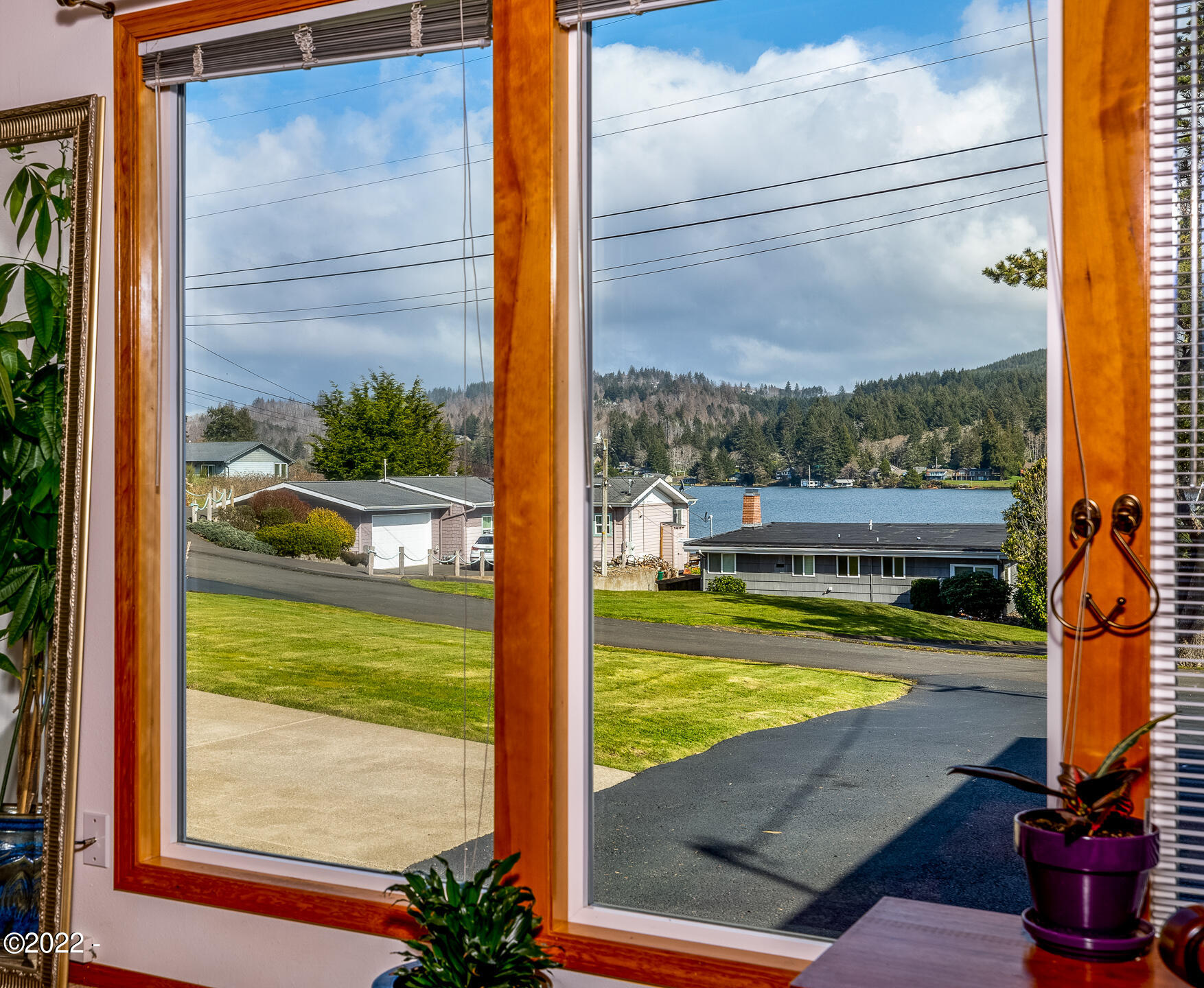 3098 Northeast Johns Loop Neotsu, OR 97364 - Photo 11 of 35 Views