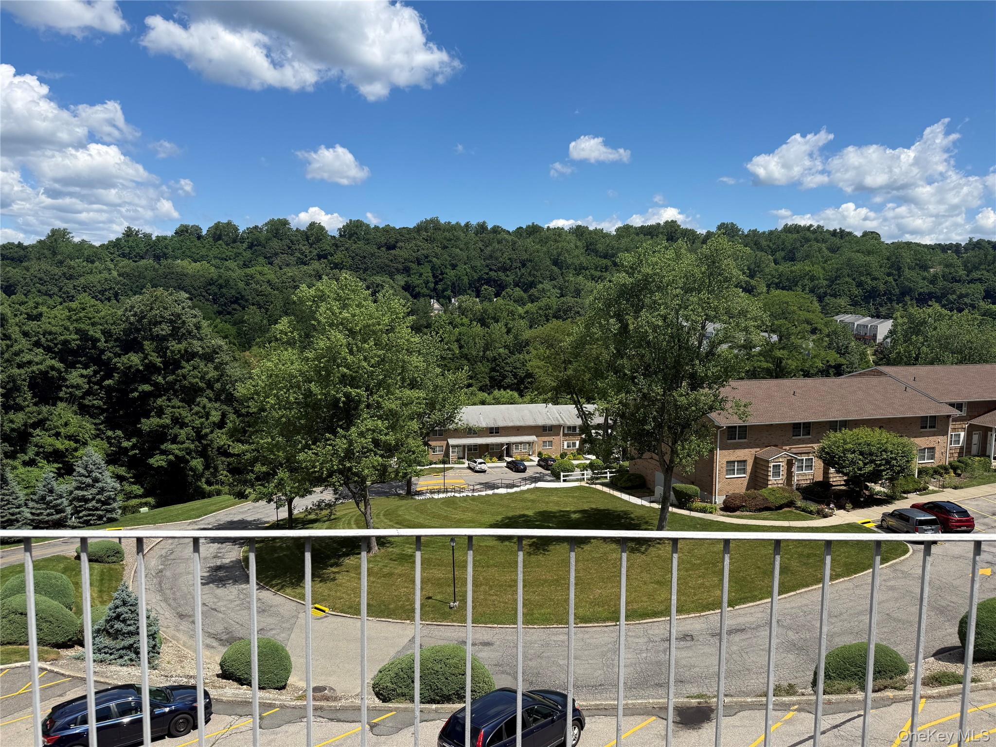 1840 Crompond Road, Unit 7D4 Peekskill, NY 10566 - Photo 10 of 23