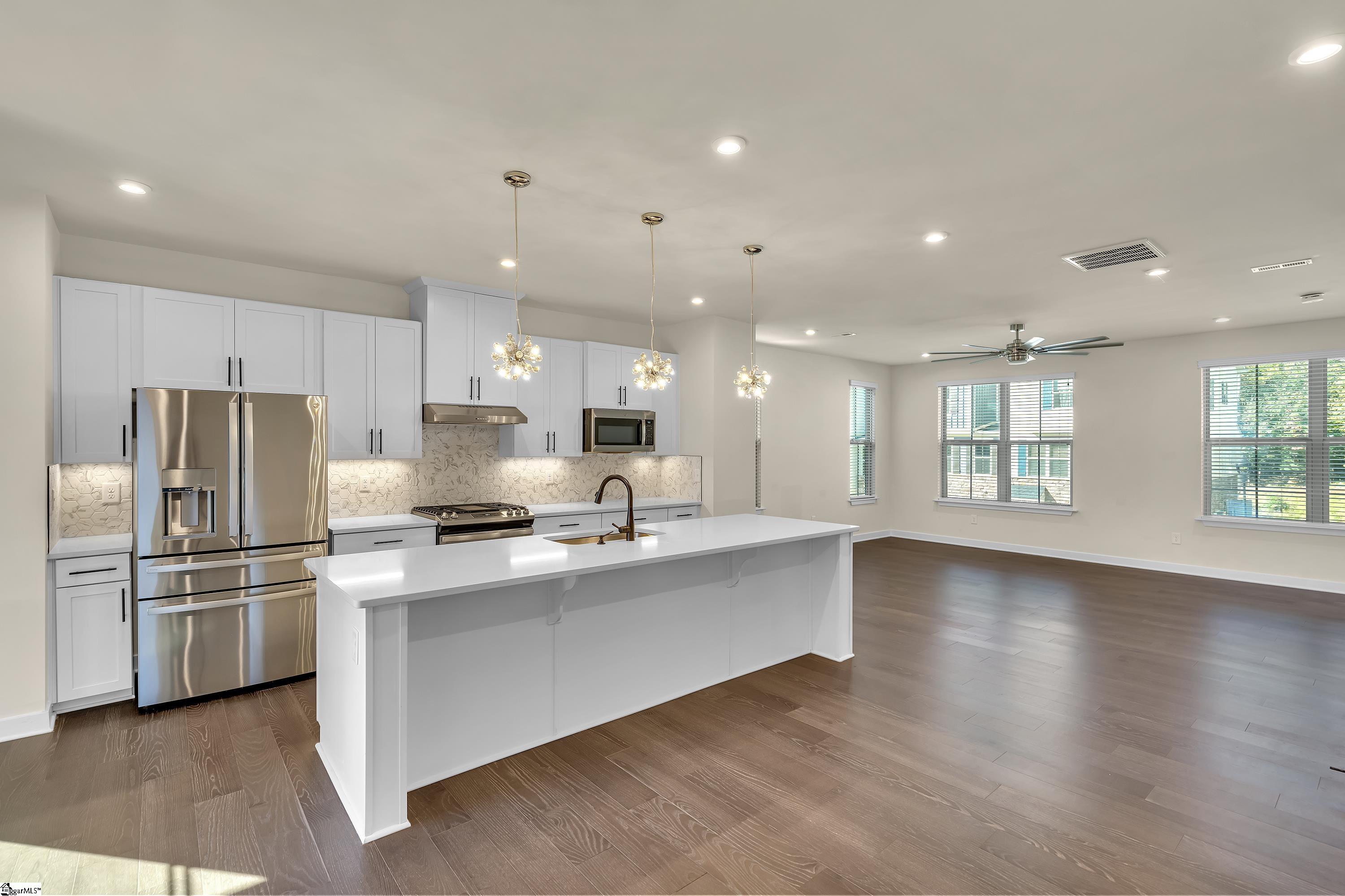 25 Questover Drive Greenville, SC 29607 - Photo 3 of 28