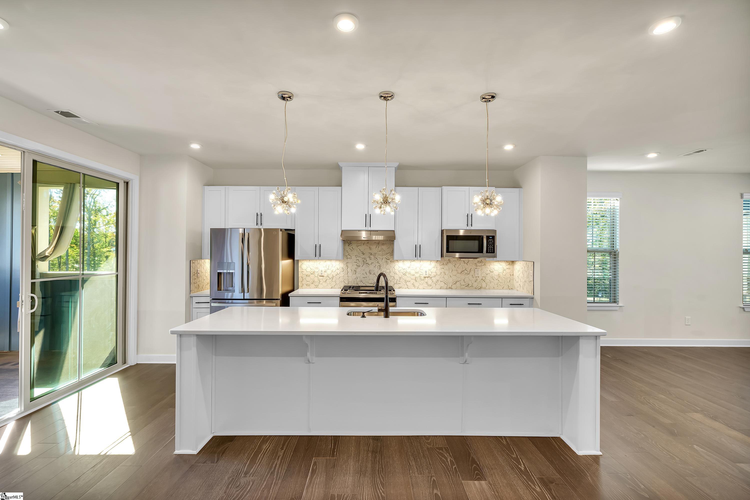 25 Questover Drive Greenville, SC 29607 - Photo 4 of 28