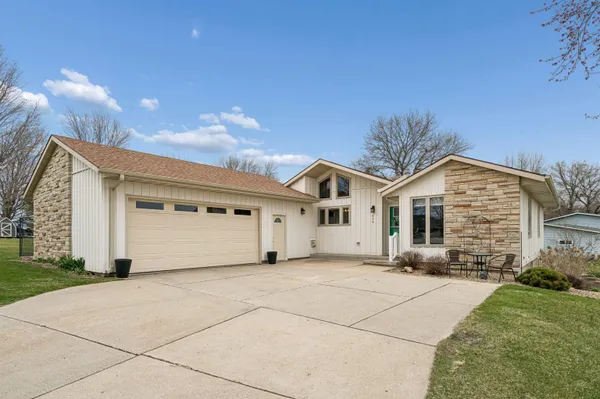 $349,900 | 604 West 1st Street, Monona, IA 52159