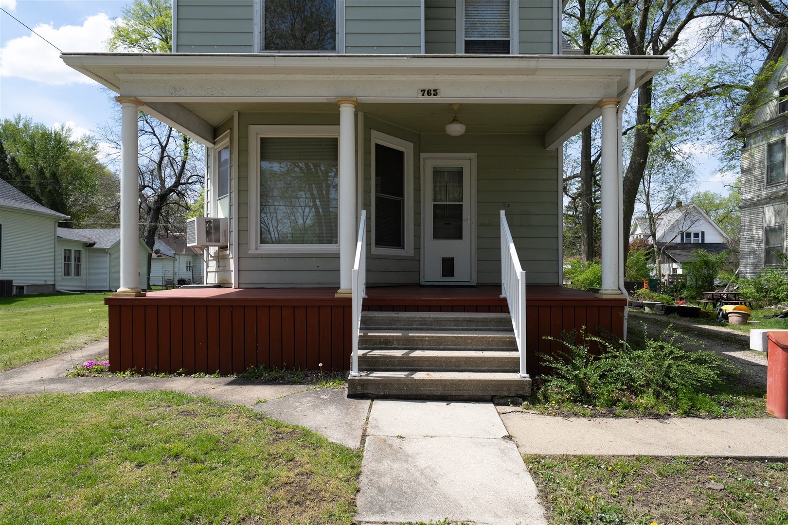 765 North Main Street Pontiac, IL 61764 - Photo 2 of 30 a view of a house with a yard