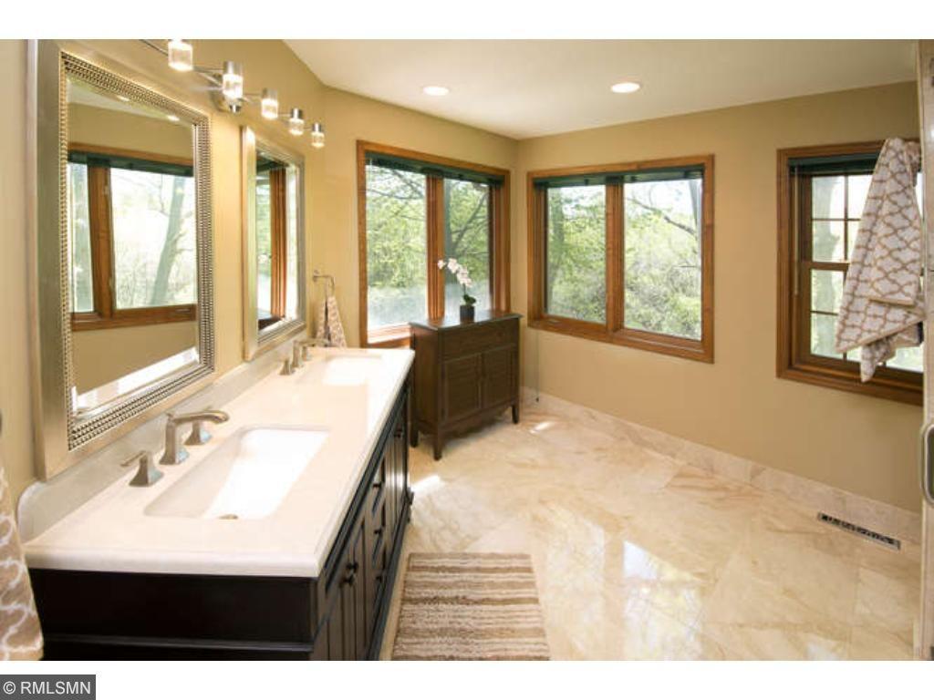 5410 Maple Ridge Court Minnetonka, MN 55343 - Photo 15 of 20 Gallery Image 15