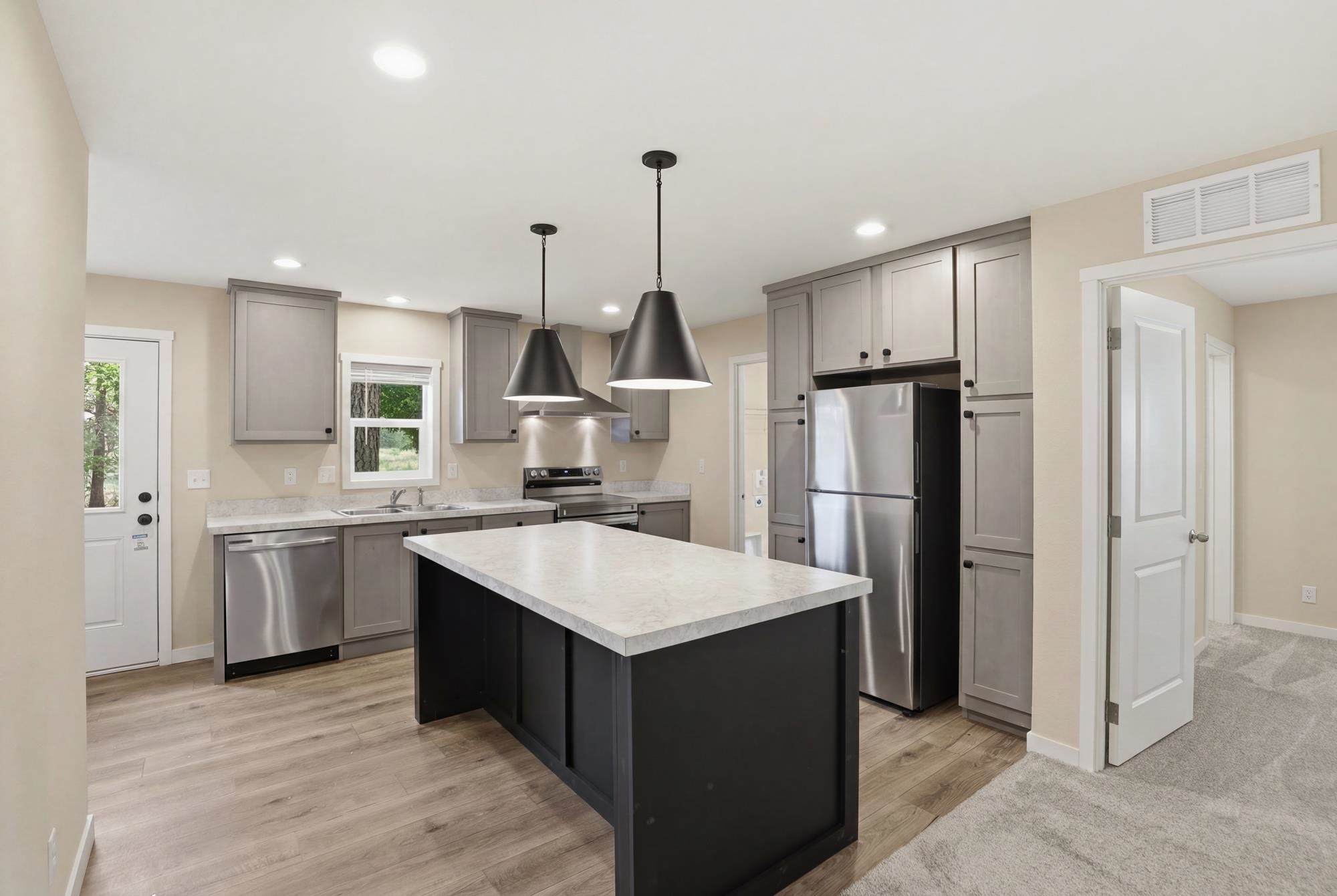 3928 East Lane Park Road, Unit 9 Mead, WA 99021 - Photo 7 of 15 Gallery Image 7
