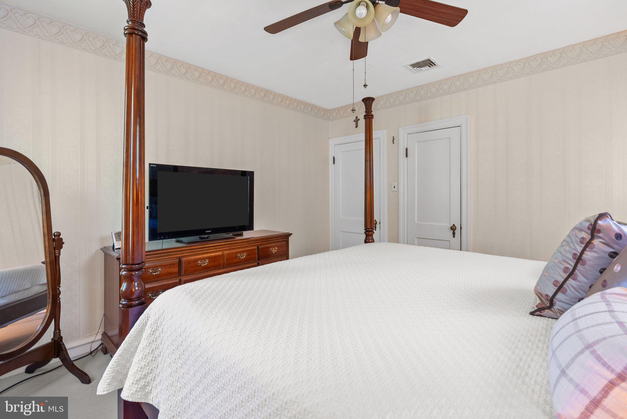 868 Durham Road Langhorne, PA 19047 - Photo 16 of 42