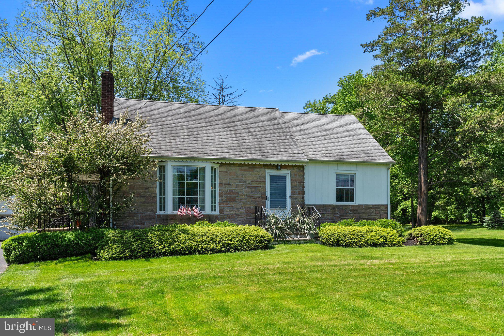 868 Durham Road Langhorne, PA 19047 - Photo 2 of 42