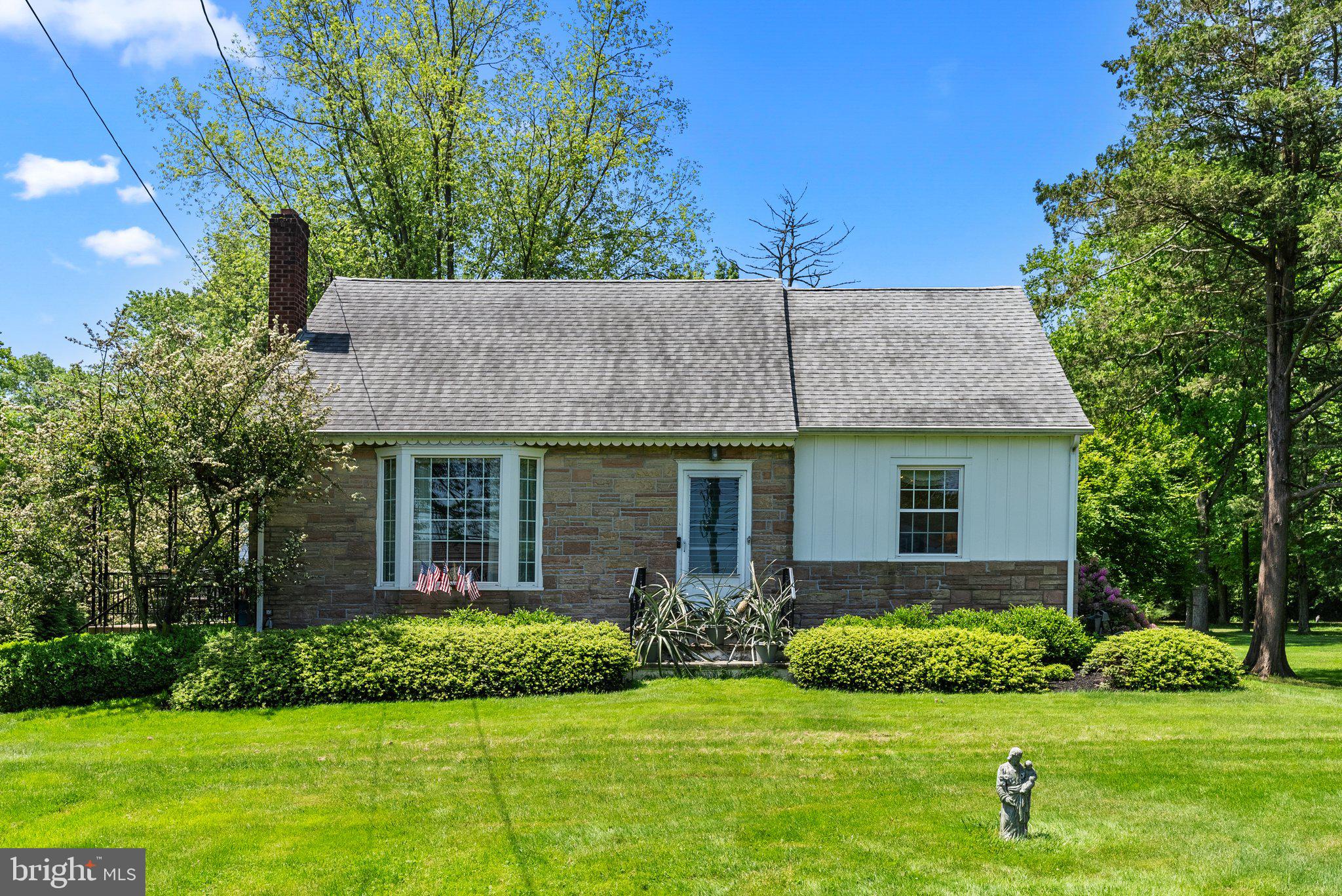 868 Durham Road Langhorne, PA 19047 - Photo 3 of 42