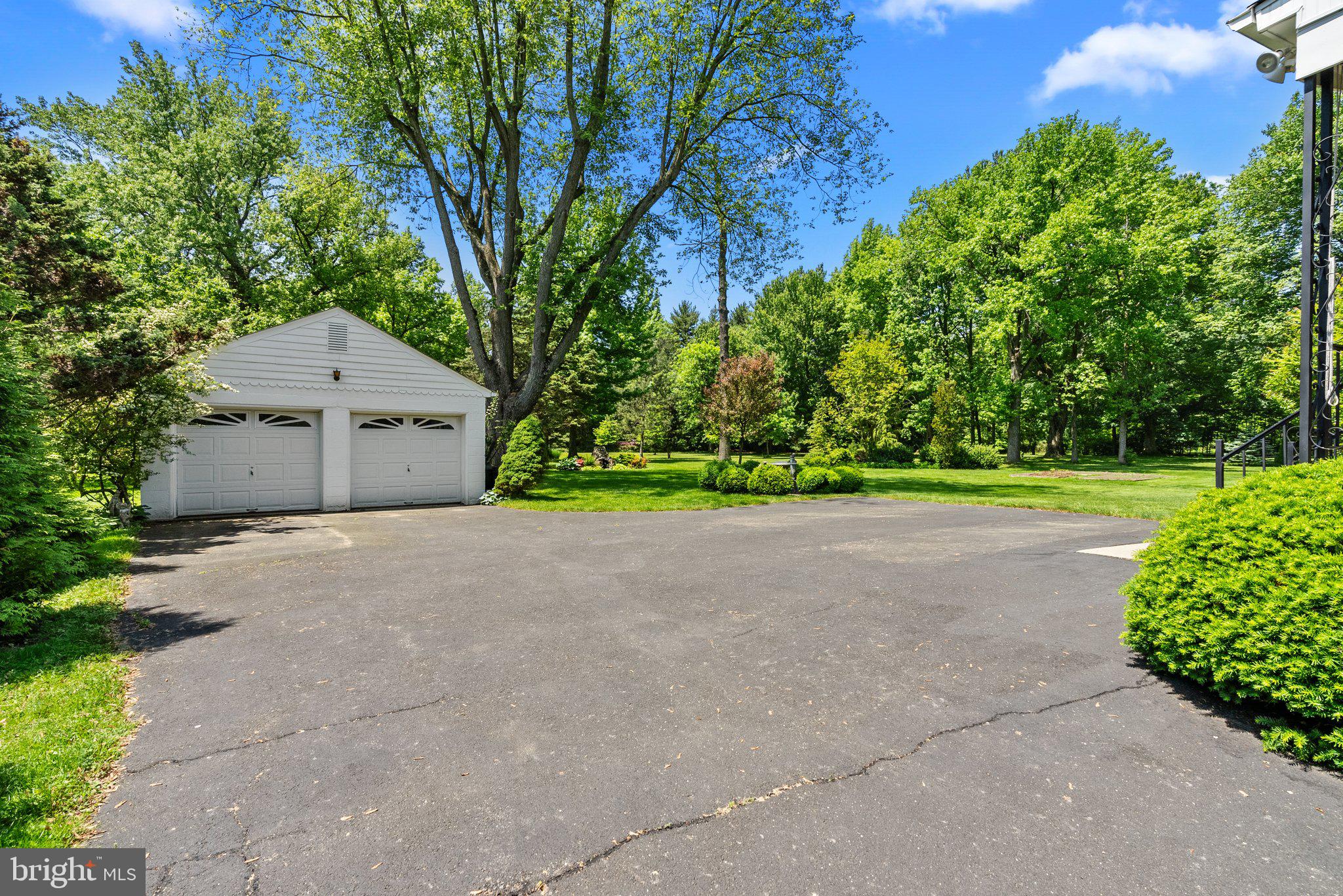 868 Durham Road Langhorne, PA 19047 - Photo 5 of 42