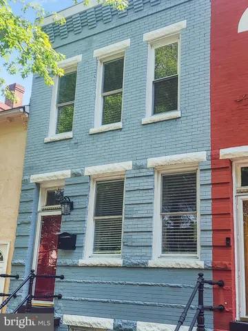 a view of entrance of the house