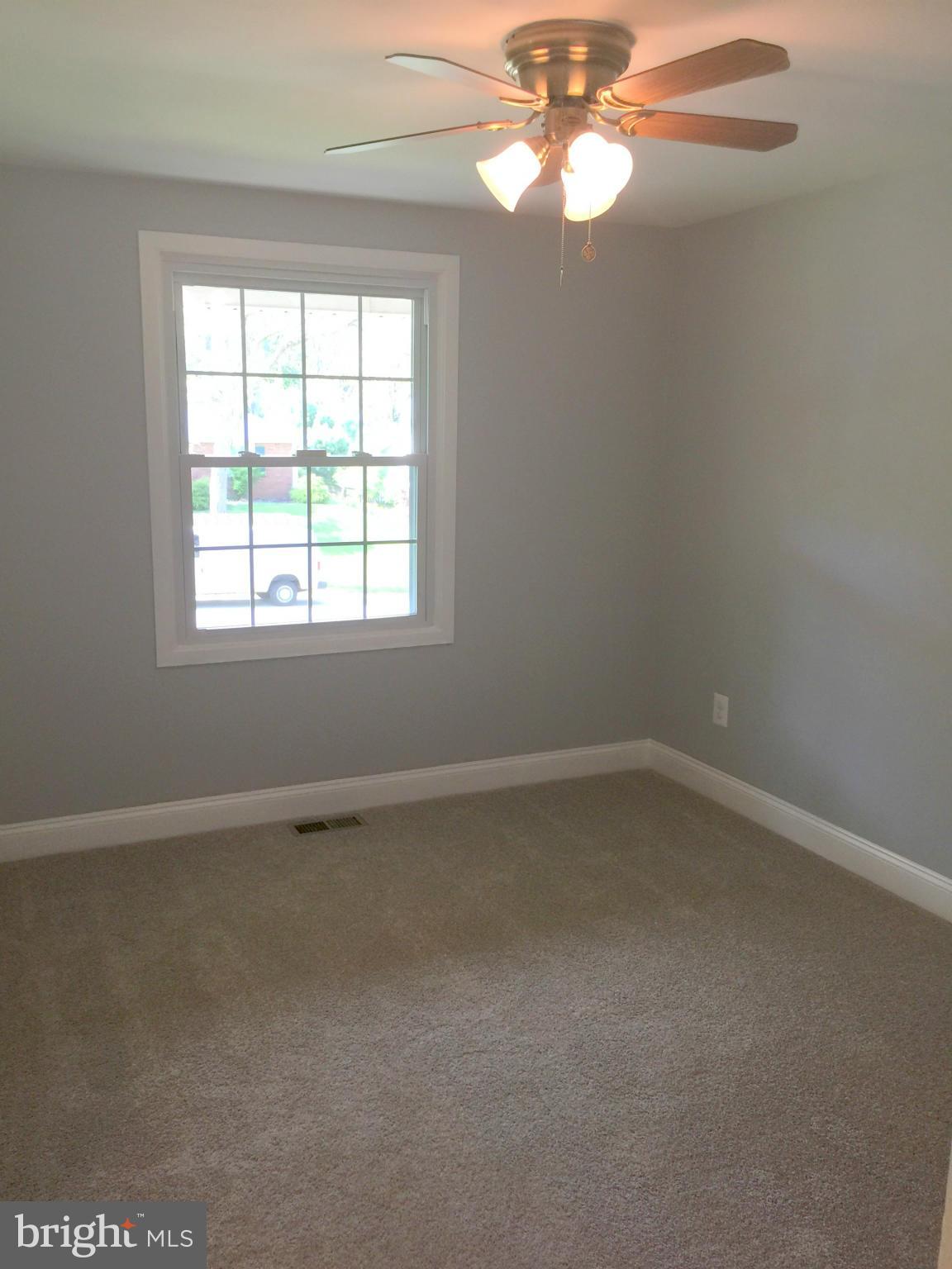 5146 Downwest Ride Columbia, MD 21044 - Photo 8 of 26 an empty room with a window