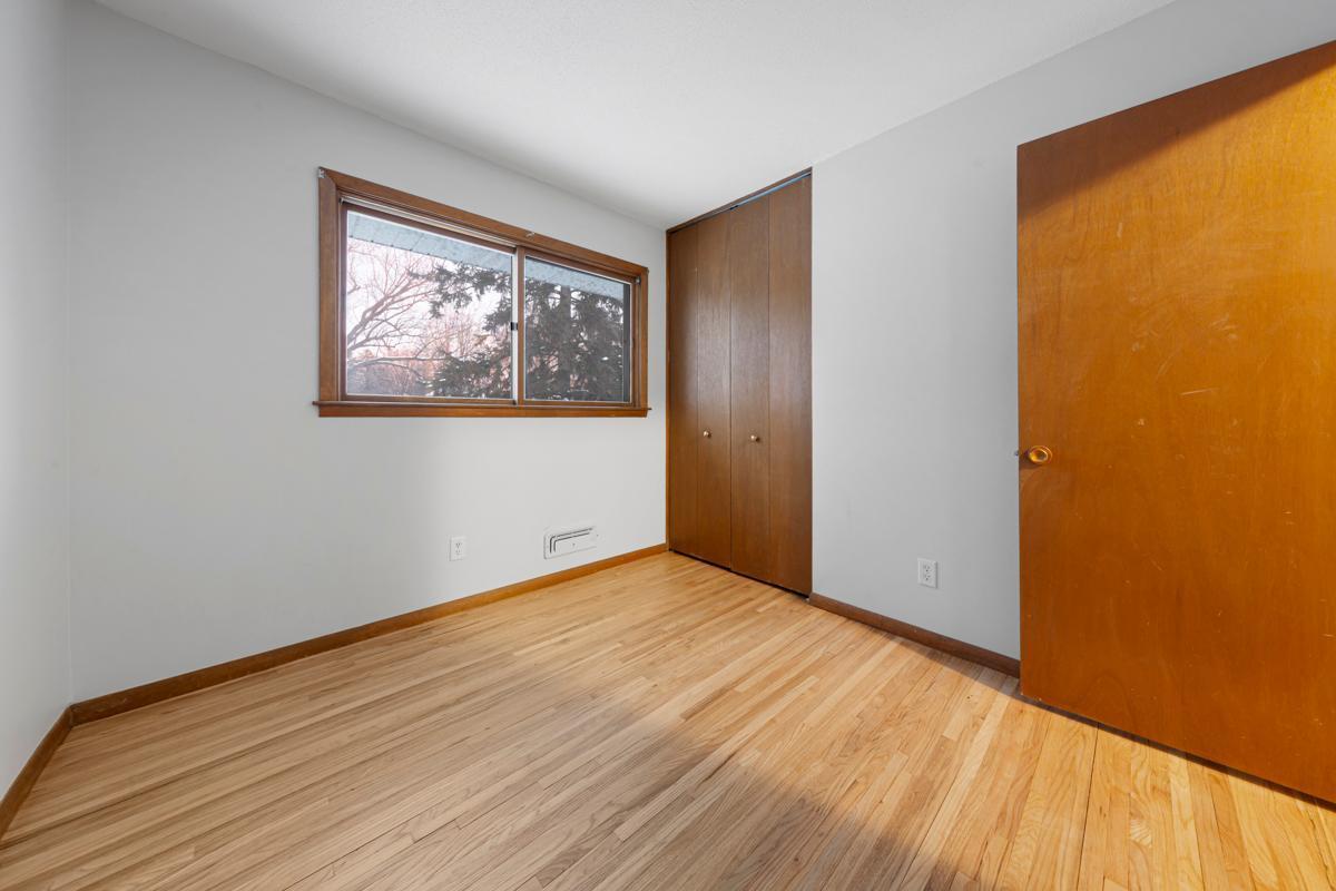 8232 Hemingway Avenue South Cottage Grove, MN 55016 - Photo 17 of 39