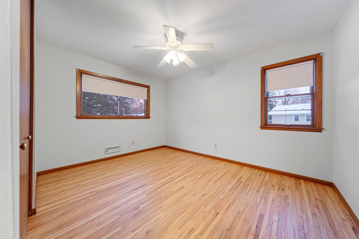 8232 Hemingway Avenue South Cottage Grove, MN 55016 - Photo 18 of 39