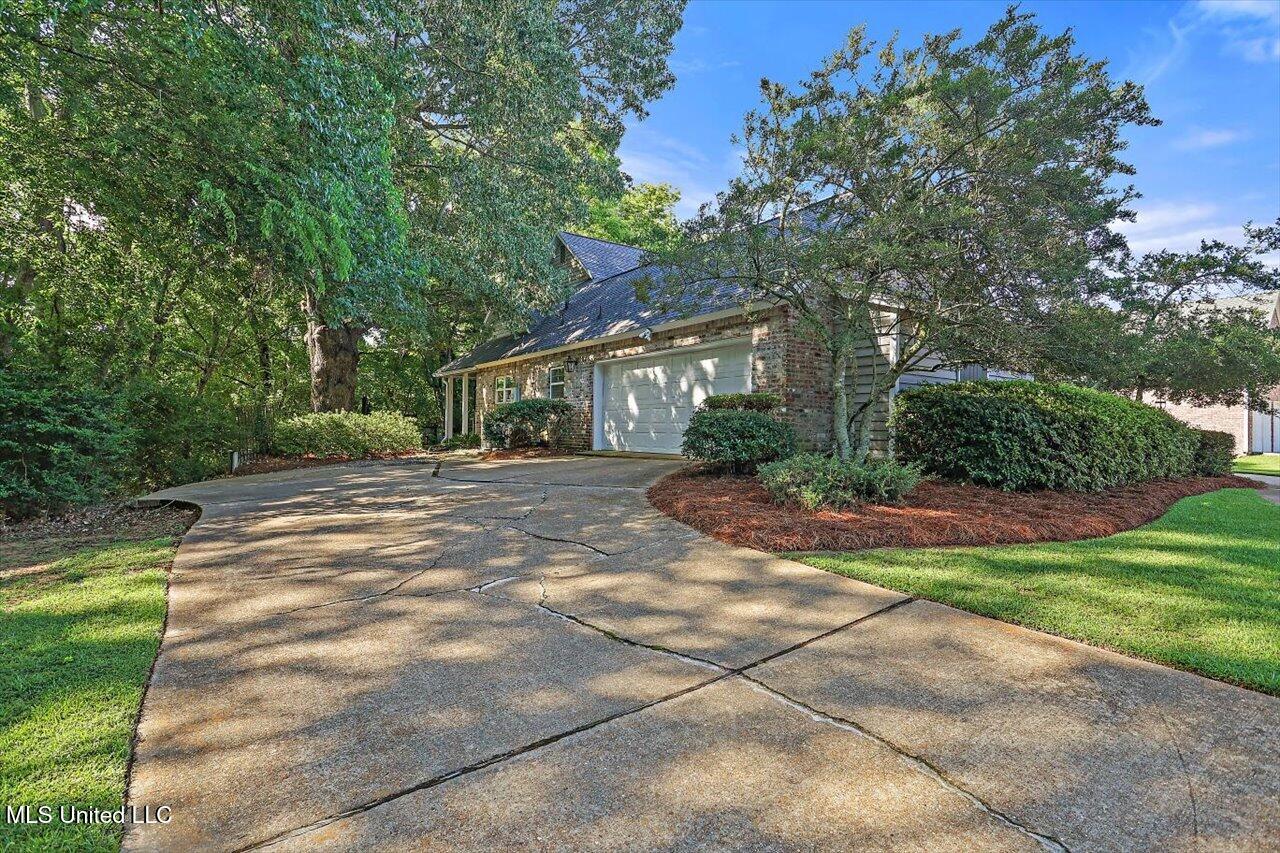 317 Golden Pond Drive Madison, MS 39110 - Photo 4 of 39 04-317 Golden Pond Dr