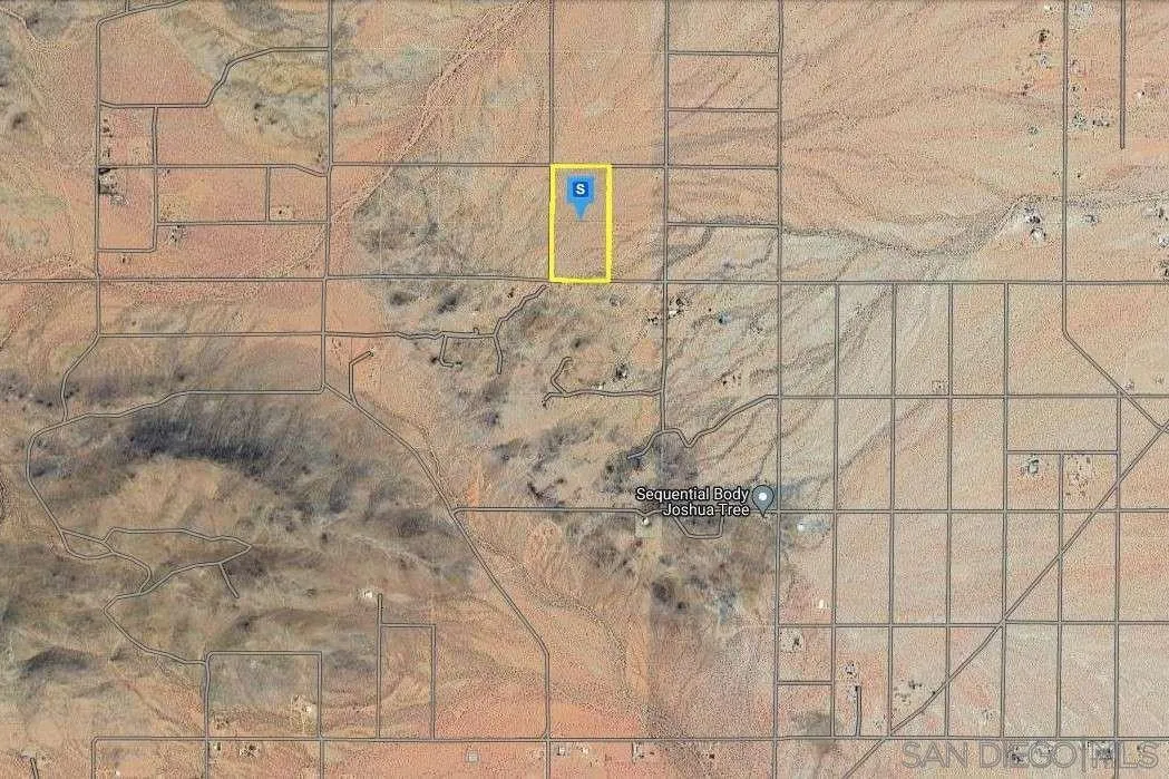 0 Sharp Terrace Drive, Unit 24 Joshua Tree, CA 92252 - Photo 31 of 40 a bathroom with a shower