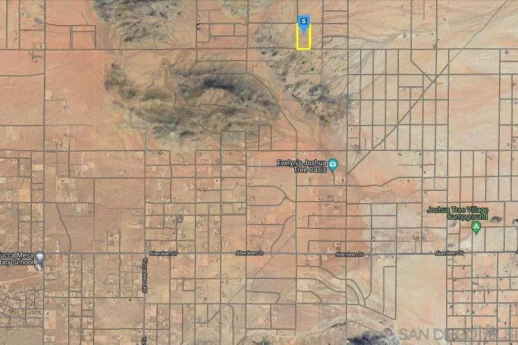 0 Sharp Terrace Drive, Unit 24 Joshua Tree, CA 92252 - Photo 35 of 40 a bathroom with a shower