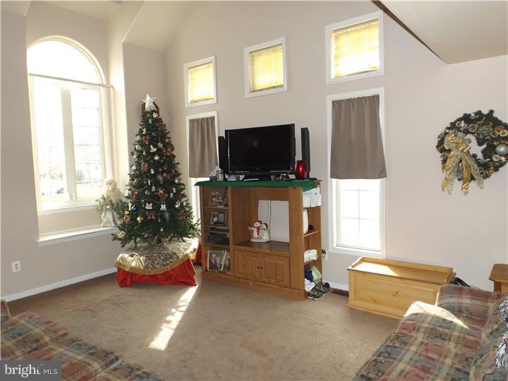 217 Sylvan Street Riverside, NJ 08075 - Photo 3 of 18