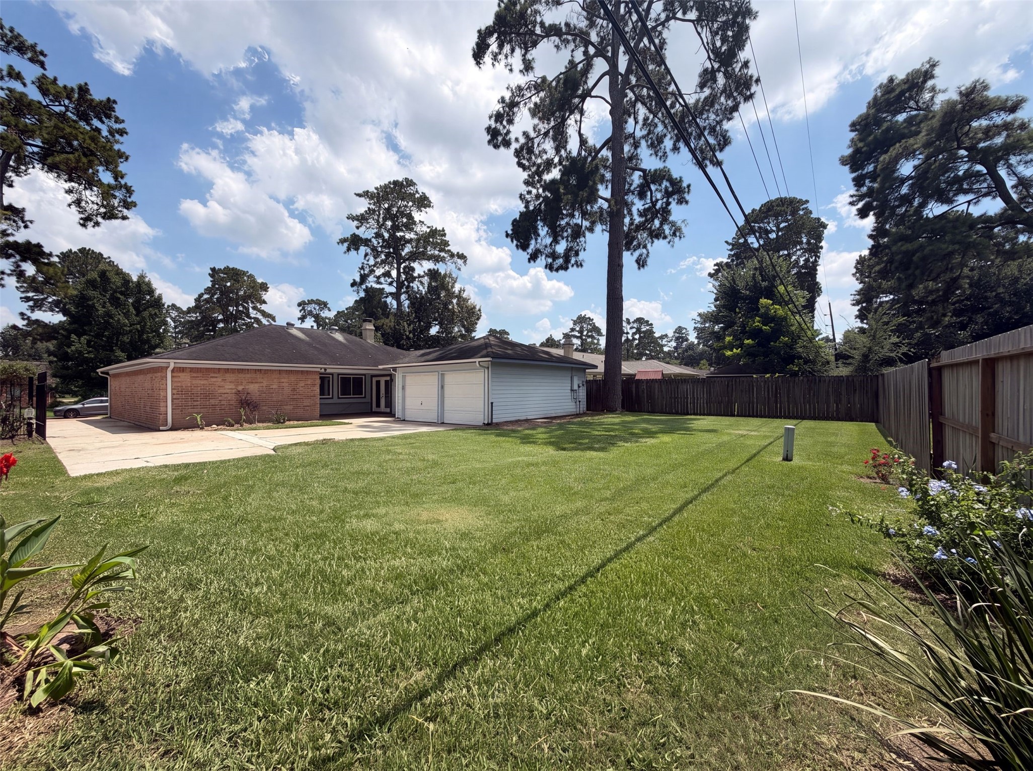 2503 Whispering Springs Drive Spring, TX 77373 - Photo 5 of 17