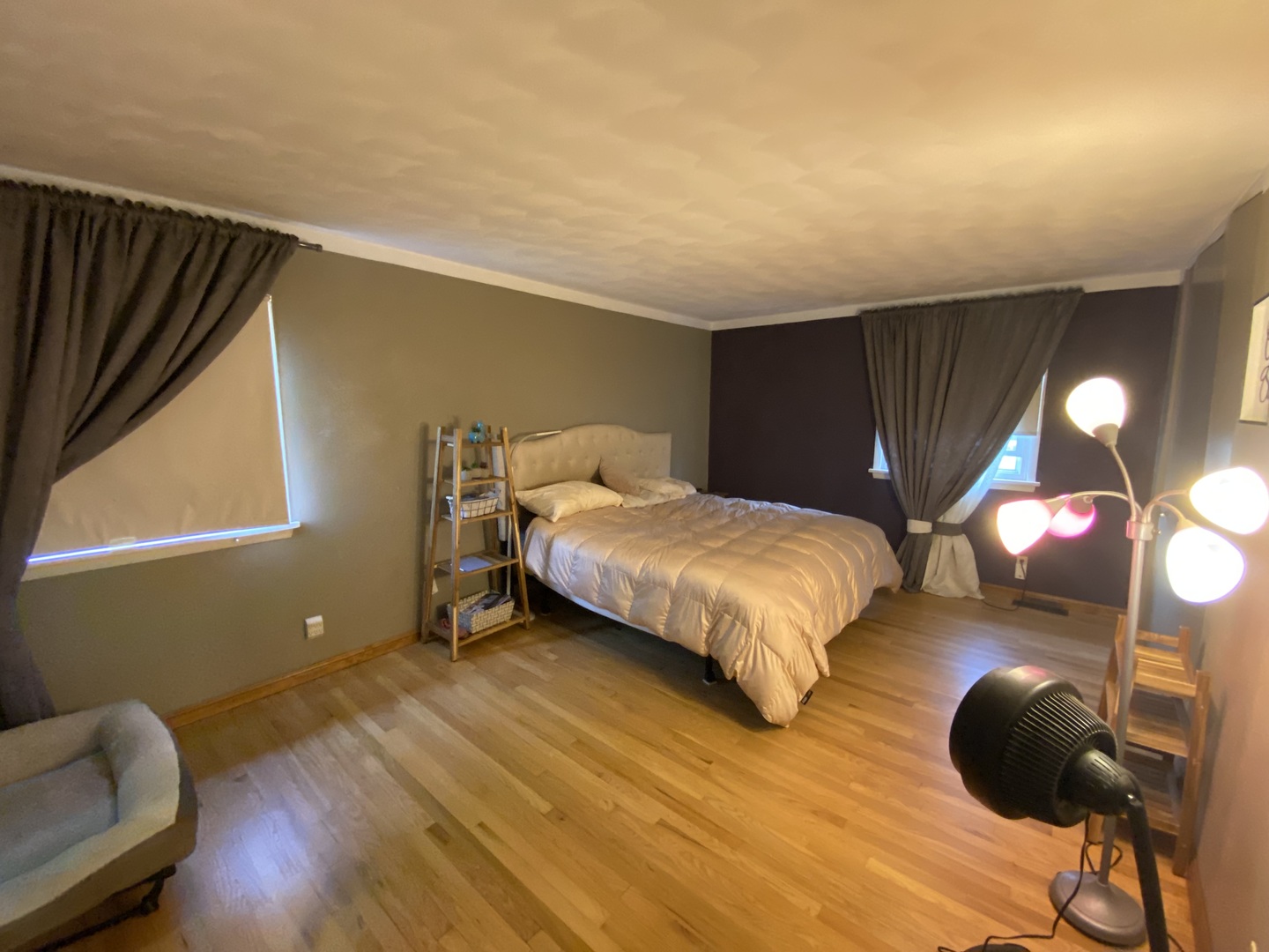 1230 East Calumet Street Centralia, IL 62801 - Photo 13 of 23 a bedroom with a bed and window