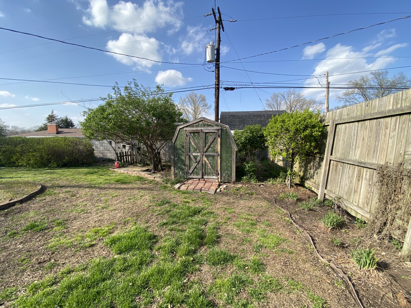 1230 East Calumet Street Centralia, IL 62801 - Photo 18 of 23 a view of a backyard