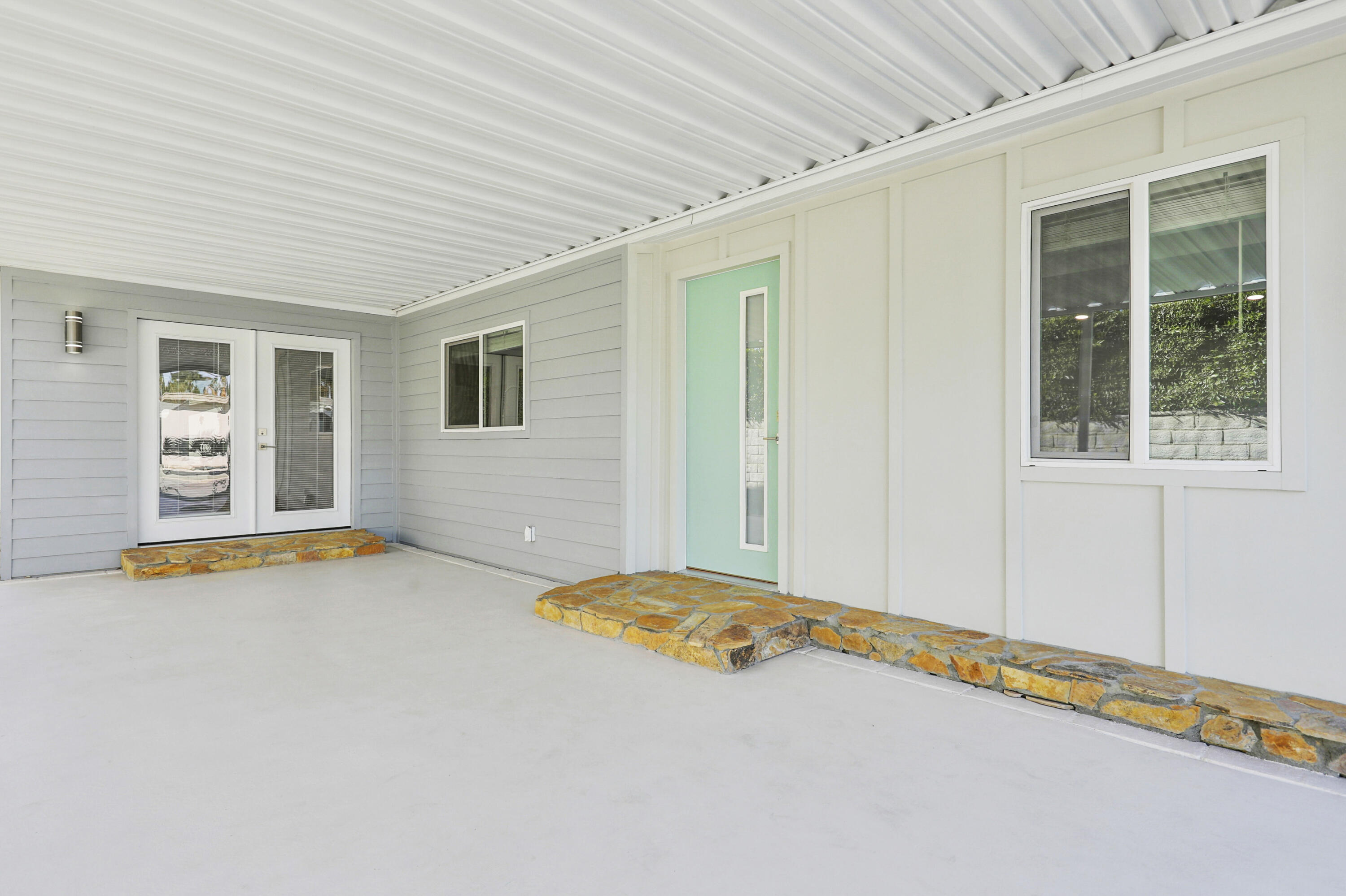 126 Monte Carlo Street Rancho Mirage, CA 92270 - Photo 5 of 33 a view of a bedroom with window