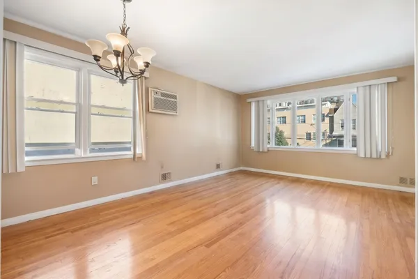 $2,800 | 35-37 Corbin Avenue, Unit 2, Jersey City, NJ 07306