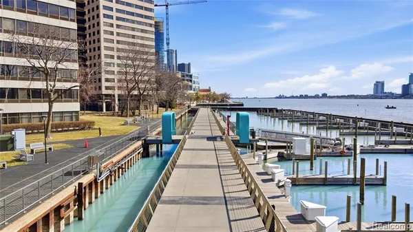 $344,000 | 1001 West Jefferson Avenue, Unit 18B, Detroit, MI 48226