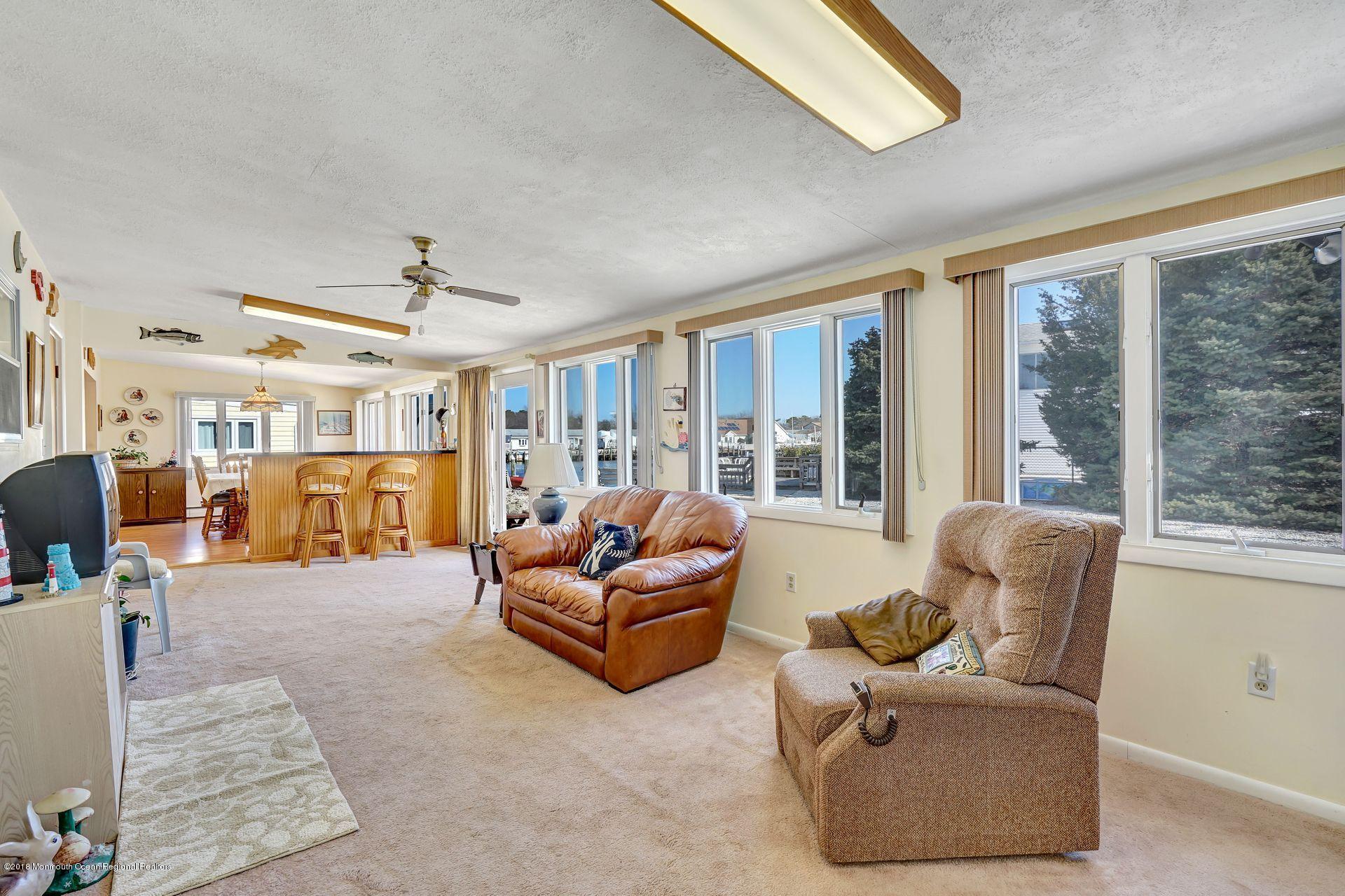 110 Hatteras Road Barnegat, NJ 08005 - Photo 20 of 40 33