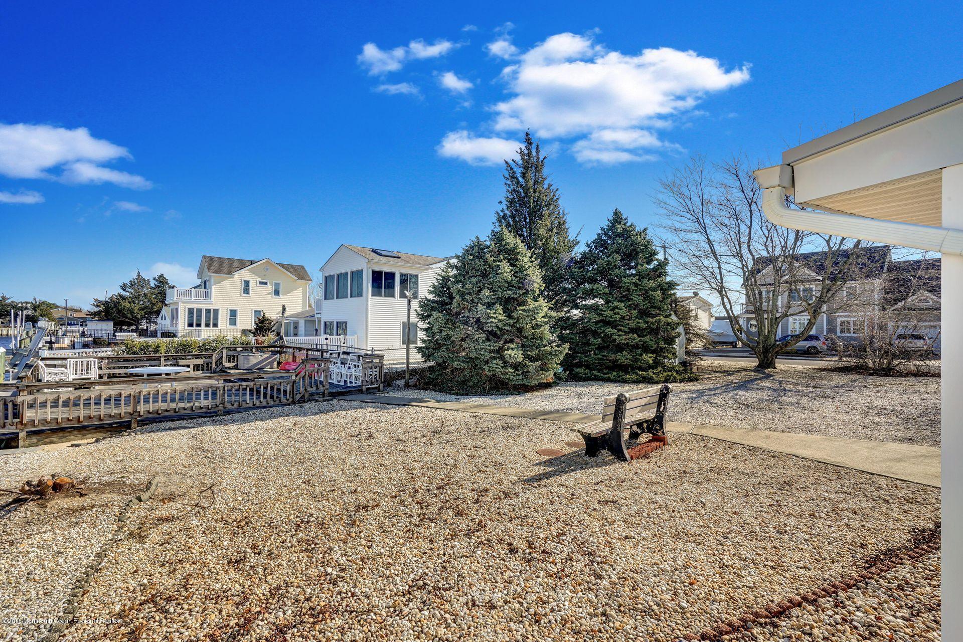 110 Hatteras Road Barnegat, NJ 08005 - Photo 28 of 40 25