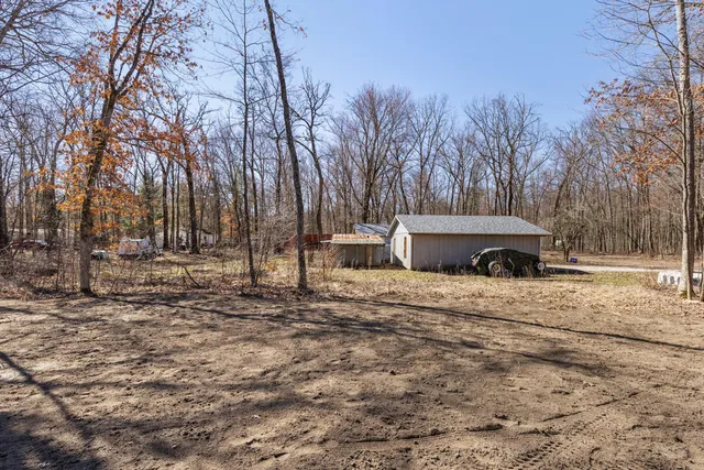 $234,400 | 8992 Mackinaw Trail Drive, Howard City, MI 49329