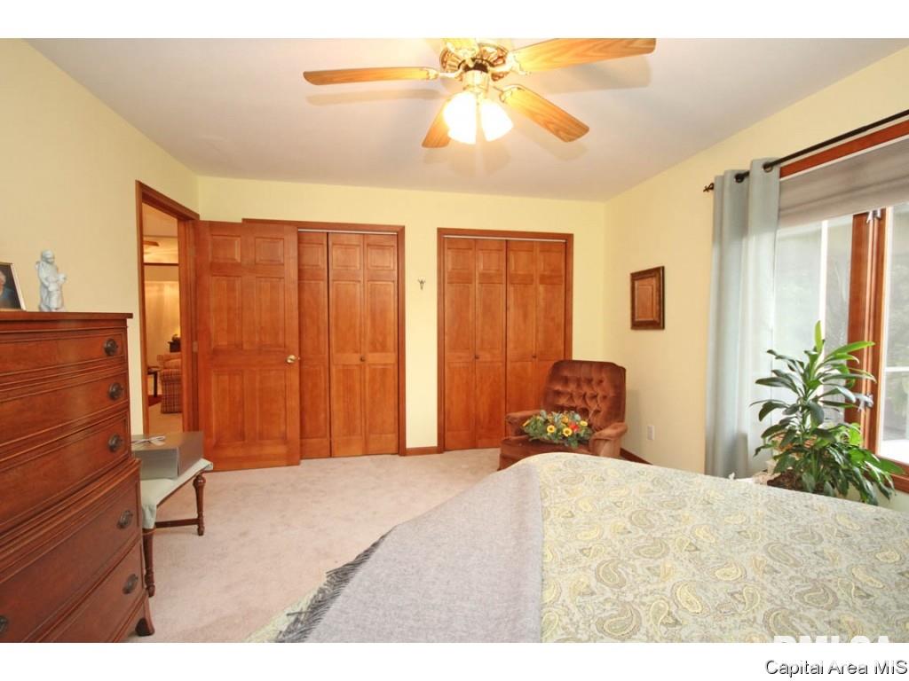 2208 Redlands Drive Springfield, IL 62711 - Photo 24 of 36 Gallery Image 24