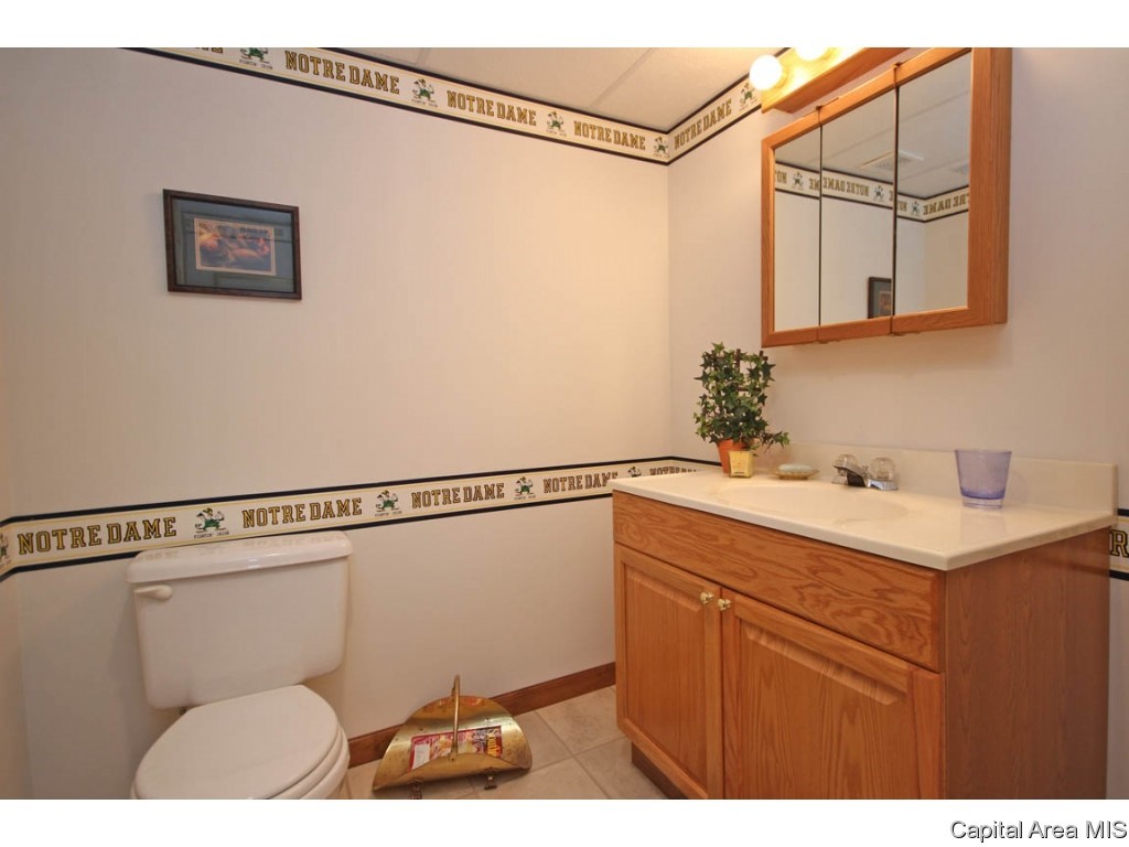 2208 Redlands Drive Springfield, IL 62711 - Photo 29 of 36 Gallery Image 29