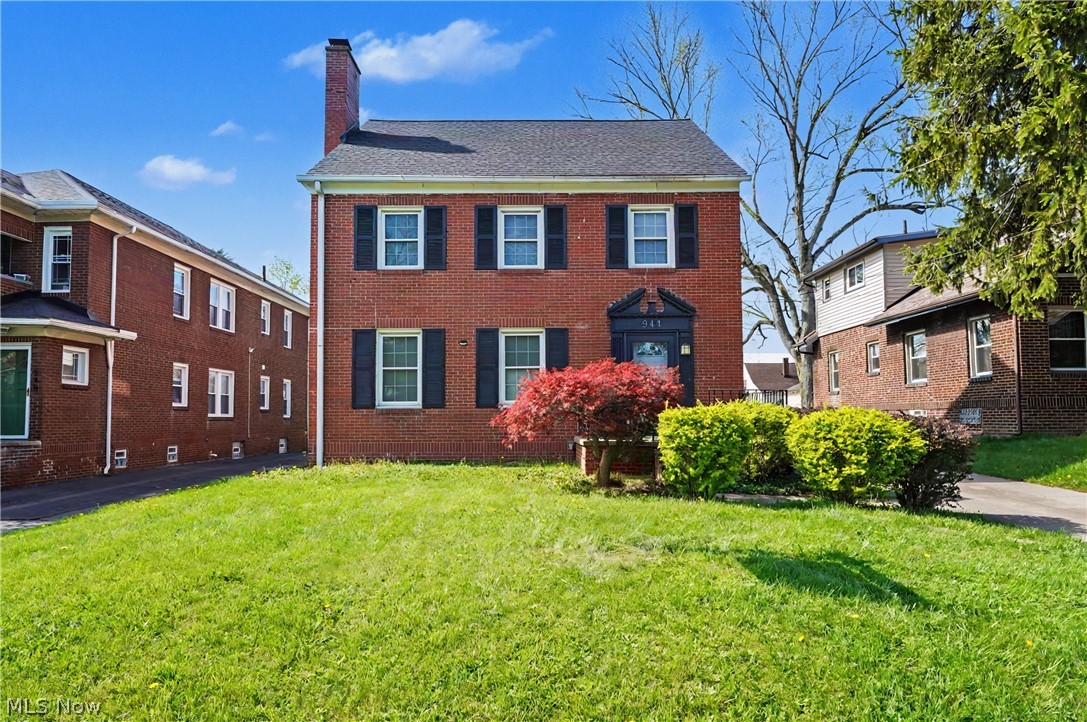 944 Canfield Road Youngstown, OH 44511 - Photo 1 of 20 Gallery Image 1
