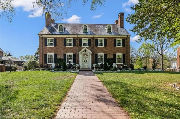 $849,900 | 302 Cherry Street, Mount Airy, NC 27030