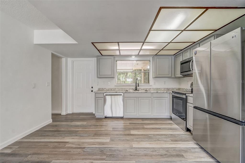 665 Little Wekiva Road Altamonte Springs, FL 32714 - Photo 11 of 32 Gallery Image 11