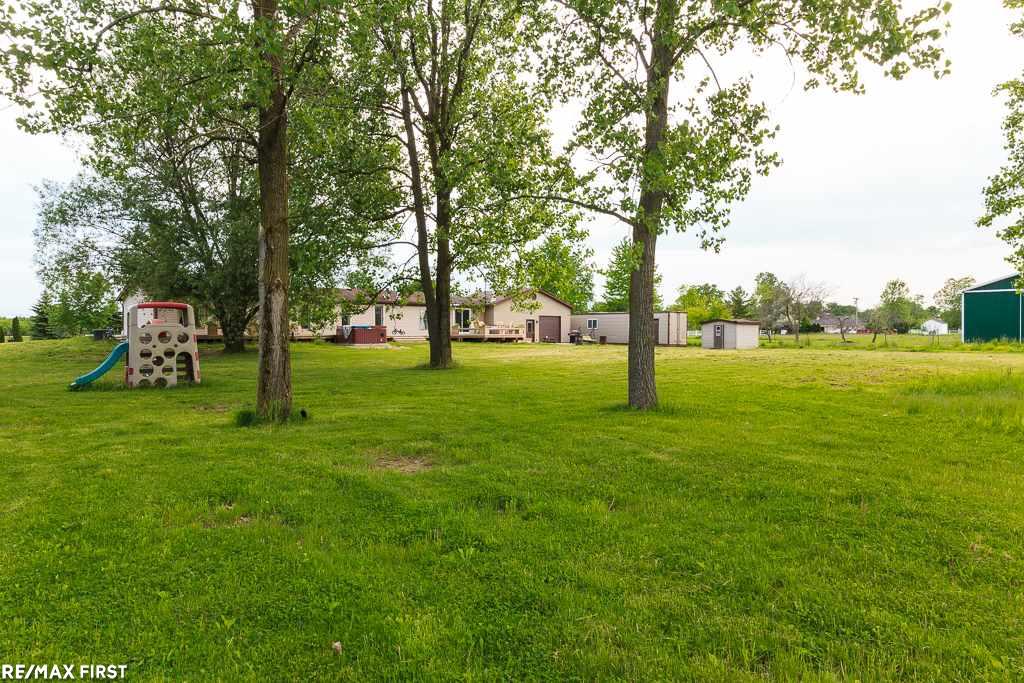 24899 30 Mile Road Ray, MI 48096 - Photo 33 of 38 31295471-32.JPG