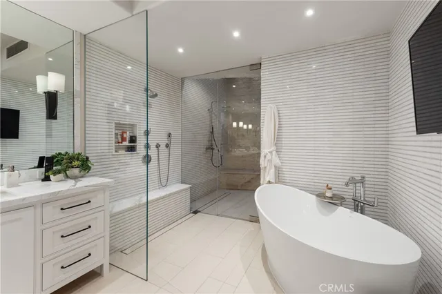 $18,995,000 | 31791 Coast Highway, Laguna Beach, CA 92651