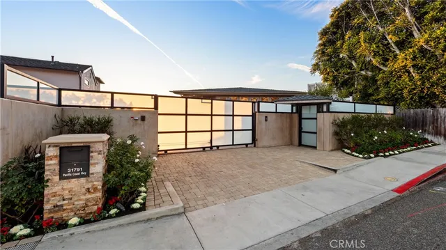 $18,995,000 | 31791 Coast Highway, Laguna Beach, CA 92651