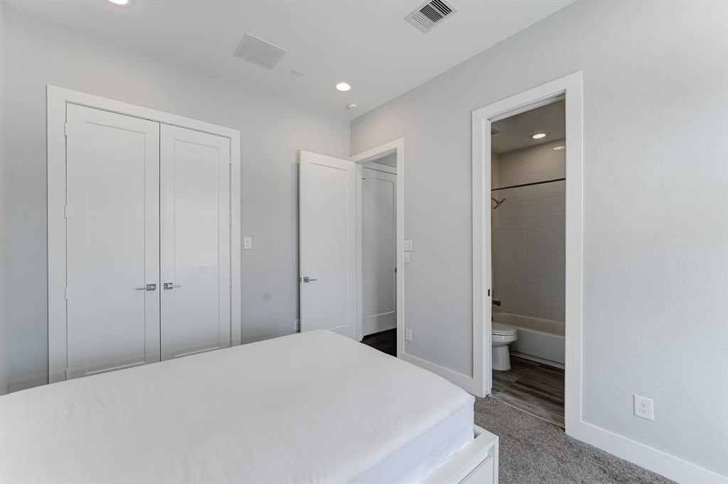 8409 Hempstead Road, Unit A Houston, TX 77008 - Photo 30 of 37